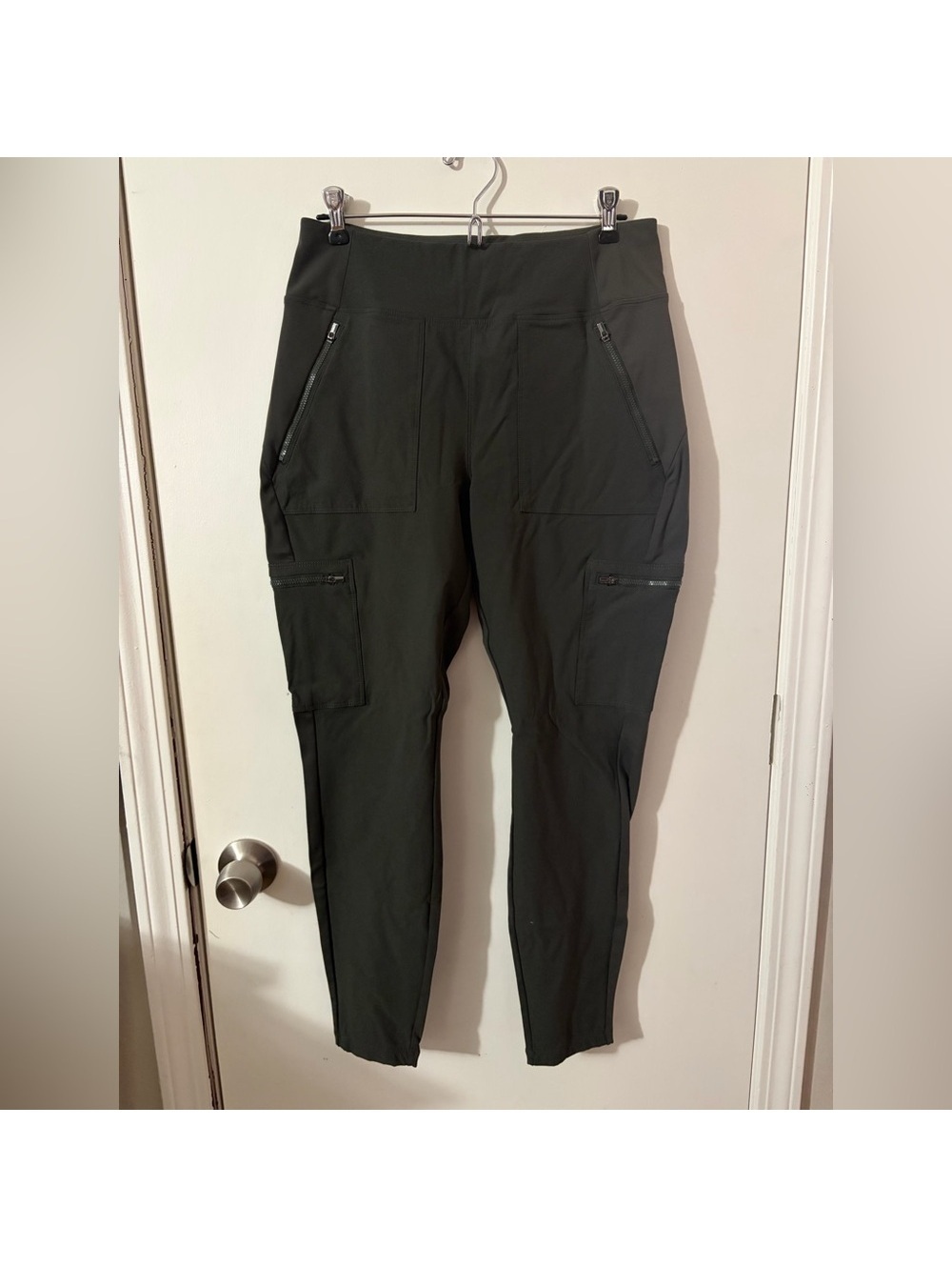Women’s 12 Athleta Dark Green Pants Tote5